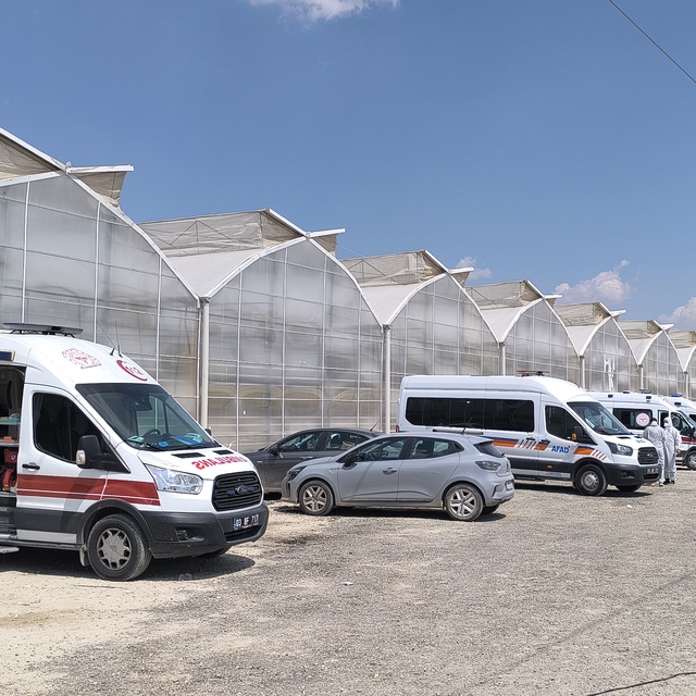 24 sera çalışanı, tarım ilacından etkilendi (2)