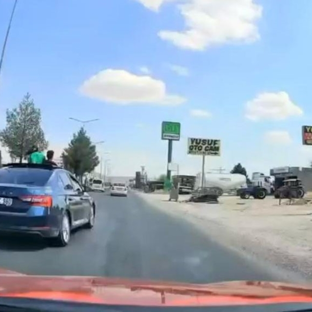 Diyarbakır'da çocukların canı hiçe sayıldığı yolculuk kamerada