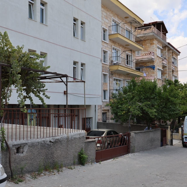 Haber alınamayan adam evinde ölü bulundu