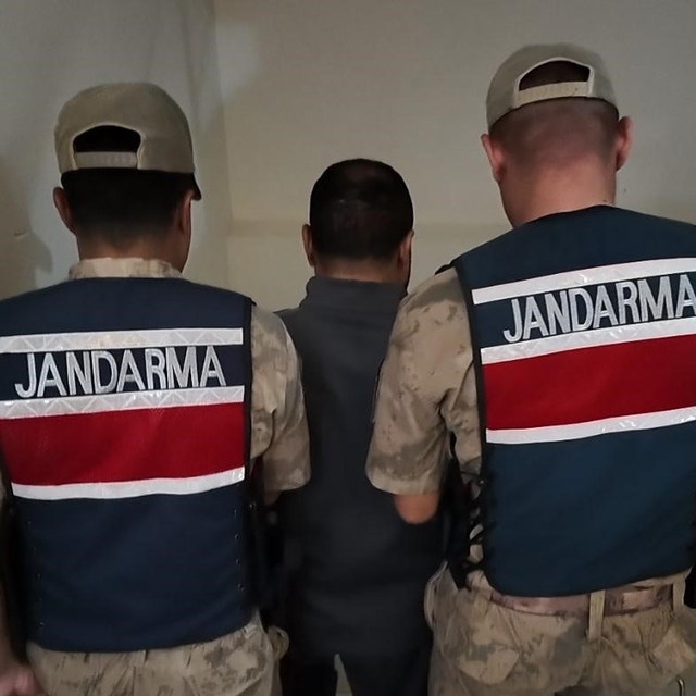 Şanlıurfa'da göçmen kaçakçılığı operasyonu: 10 gözaltı