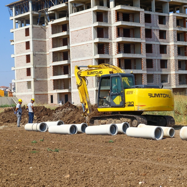 Uşak'ta alt ve üst yapı çalışmaları aralıksız sürüyor