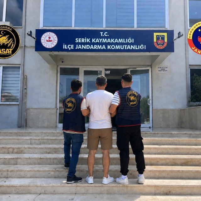 Antalya'da JASAT son 1 ayda bin 331 aranan kişiyi yakaladı