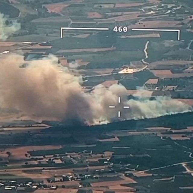 Bursa'da tarım arazisinde başlayan yangın ormanlık alana sıçradı
3 helikopt...