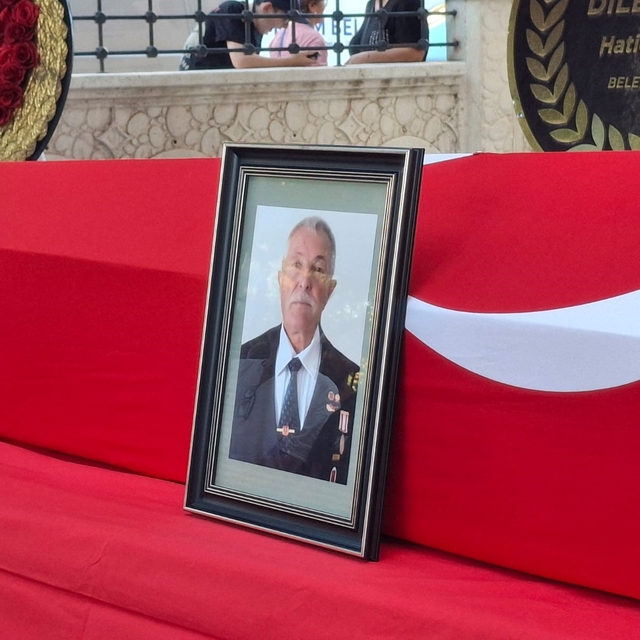 Didimli Kıbrıs Gazisi askeri törenle son yolculuğuna uğurlandı