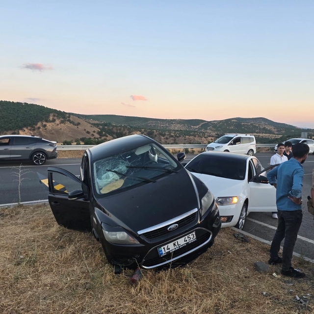 Bingöl'de trafik kazası: 3 yaralı