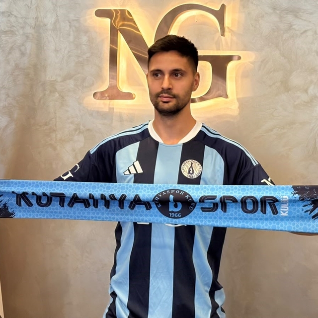 Kütahyaspor, Tarkan Serbest'i kadrosuna kattı