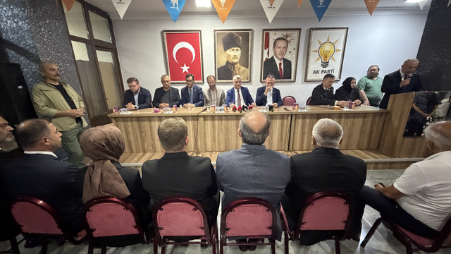Bakan Bolat, Ertuğrul Gazi Türbesi'ni ziyaret etti (2)