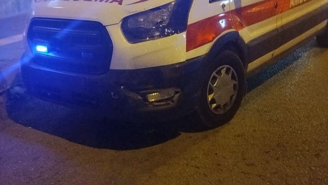 Mardin'de ambulans ile otomobil çarpıştı