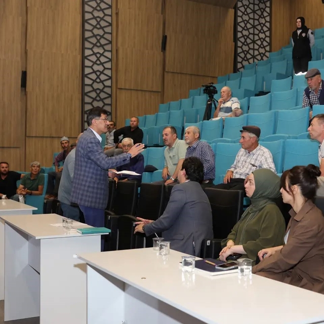 Kütahya Ağaçköy Mahallesinde imar planları için istişare toplantısı düzenle...