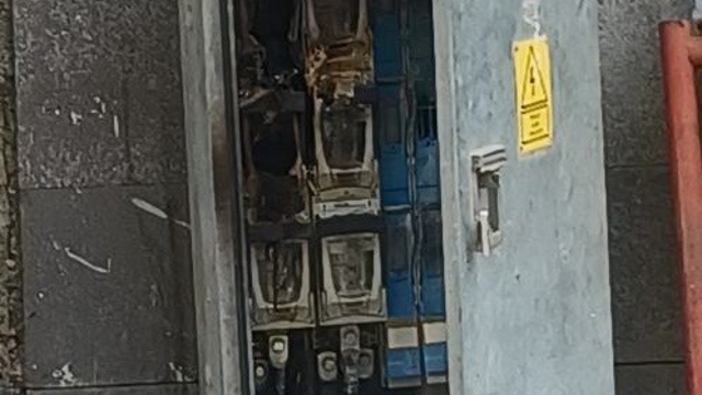 Elektrik trafosu patladı