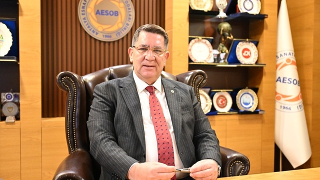 AESOB Başkanı Dere: "Okul sepetini esnafımızdan doldurun"