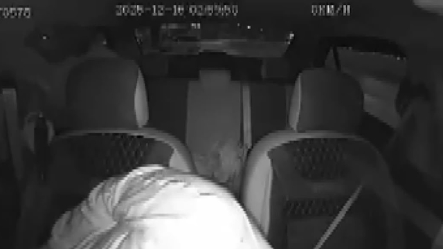 Polisi böyle hedef alıp ateş etti silahı tutukluk yapınca hayatından oldu
Taksinin içinde böyle çatıştılar 1 kişinin öldüğü olayda savcılık: "Meşru müdafaa kapmasında"