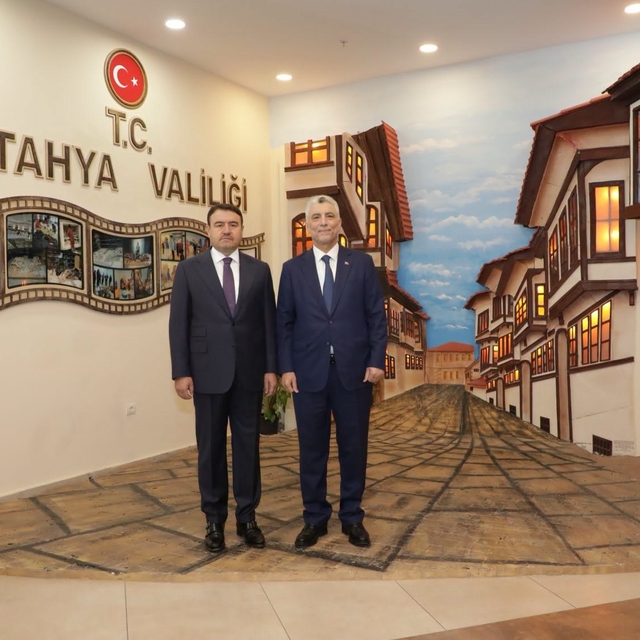 Ticaret Bakanı Bolat'tan Kütahya Valiliğine ziyaret