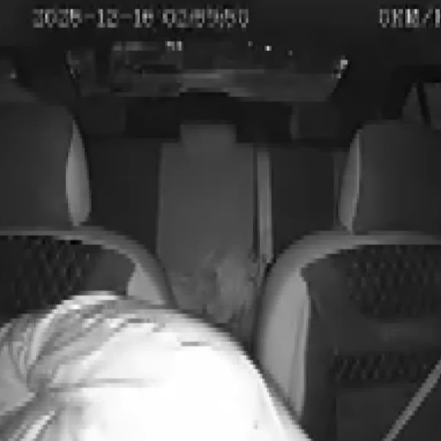 Polisi böyle hedef alıp ateş etti silahı tutukluk yapınca hayatından oldu
T...