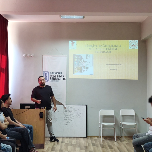 Eskişehir'de yükümlülere tütün ve zararları anlatıldı