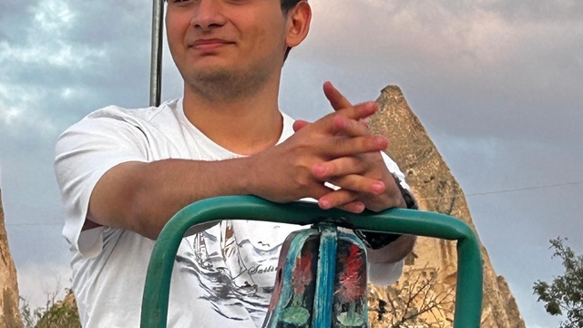 18 yaşına girdi, sırra kadem bastı
Tatil için geldiği Nevşehir'de 3 gündür kayıp