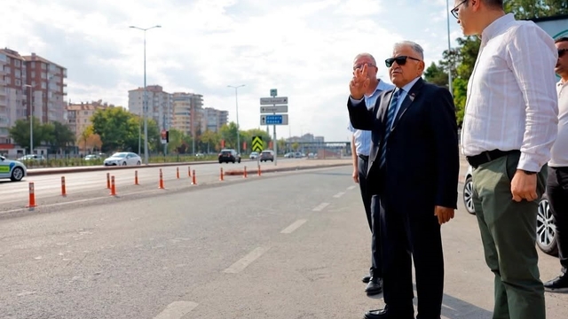 Başkan Büyükkılıç: "DSİ-Yeni Sanayi Alt Geçitleri ile ulaşım konforunu artırdık"