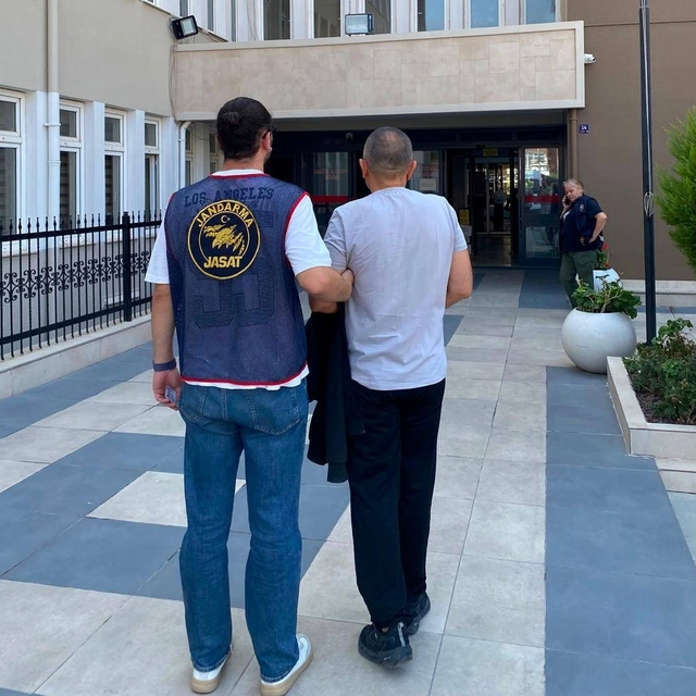 Söke'de 6 yıl 3 ay hapis cezasıyla aranan hükümlü yakalandı