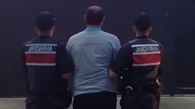 Bafra'da 8 yıl hapis cezasıyla aranan şahıs yakalandı