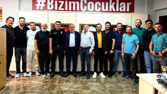 Başkan Çamlı'dan emniyet personeline ziyaret