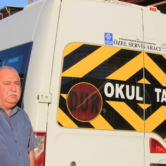 Aydın'da okul servis ücretleri Eylül ayında belli olacak
Başkan Özmeriç: "B...