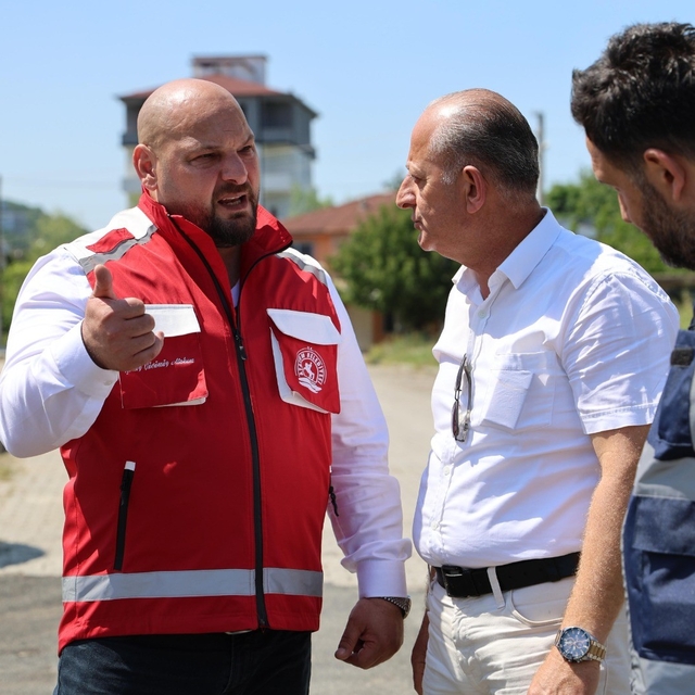 Başkan Türkel: "Yol sorununu tamamen çözene kadar sahadayız"