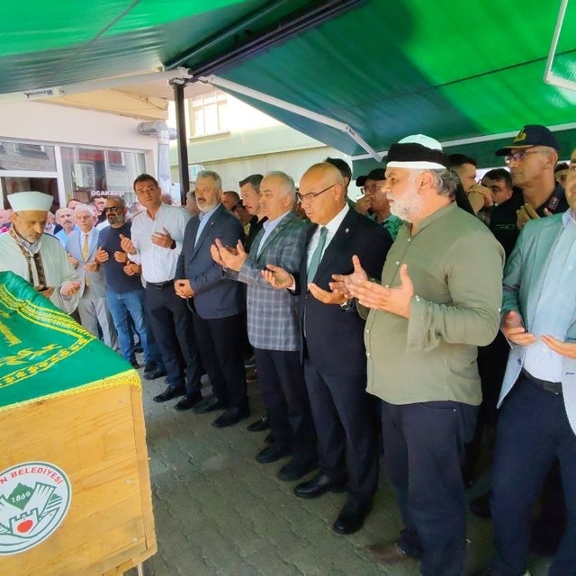 Giresun'da selde ölen liseli Muhammed, son yolculuğuna uğurlandı