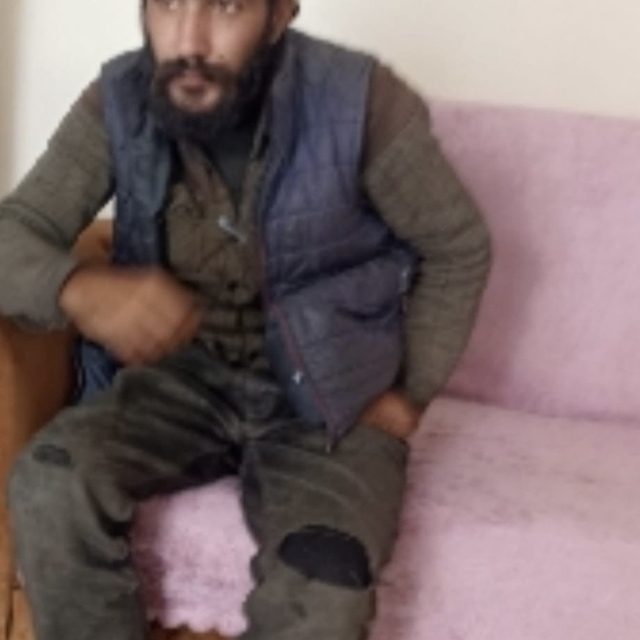 Engelli oğlunu 7 yıl sonra parkta bulan baba, oğlu adına açılan şirketlerle...