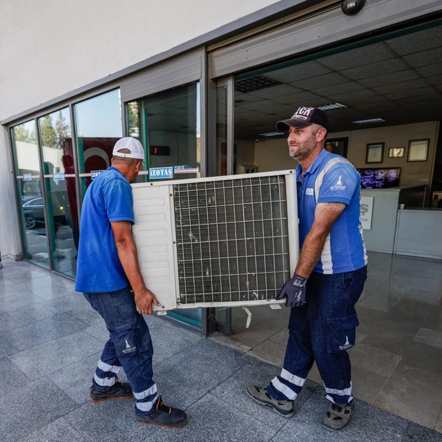 İzmir Otogarı'nda haciz şoku: Klimalar koltuklar söküldü