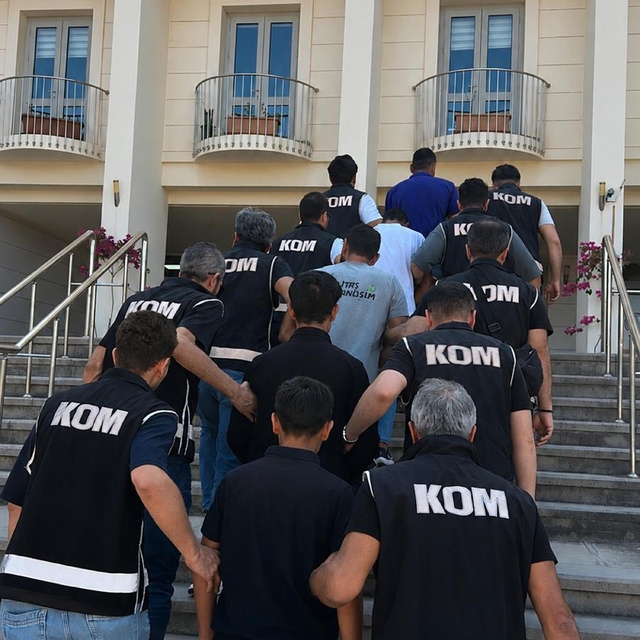 Bodrum'da telefonla tehdit iddiasına 3 tutuklama