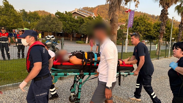 Fethiye'de ticari yatta yaralanan vatandaşa tıbbi tahliye