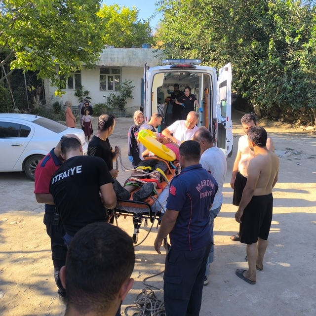 Mardin'de kayalıklardan düşen bir kişi yaralandı