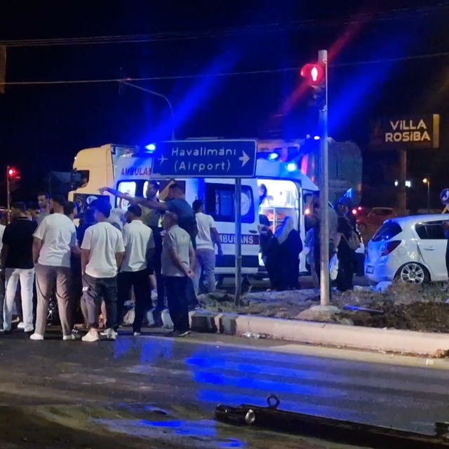 Diyarbakır'da otomobiller çarpıştı: 7 yaralı