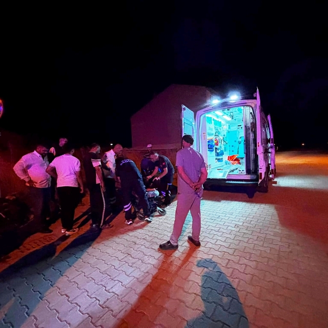 Tavşanlı'da aynı kavşakta bir saat arayla iki kaza: 3 yaralı