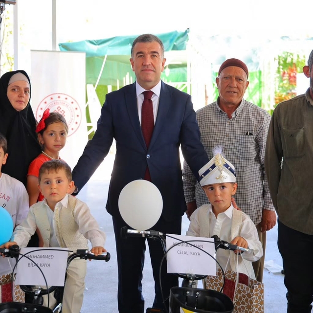 Bayburt'ta çocuklar için sünnet şöleni