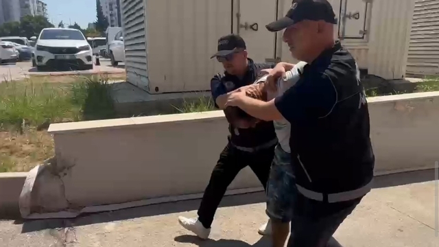 Kırmızı bültenle aranan uyuşturucu taciri yakalandı
