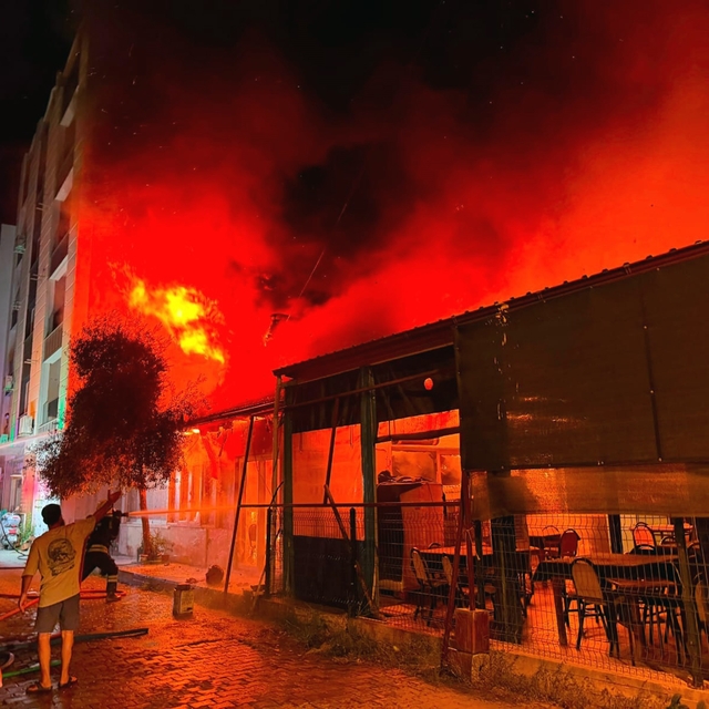 Dalaman'da işyeri yangını