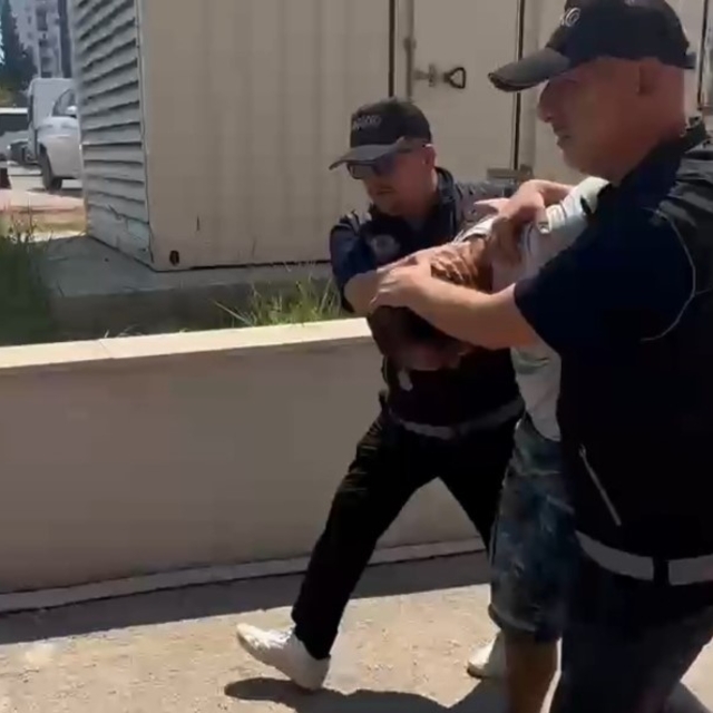 Kırmızı bültenle aranan uyuşturucu taciri yakalandı