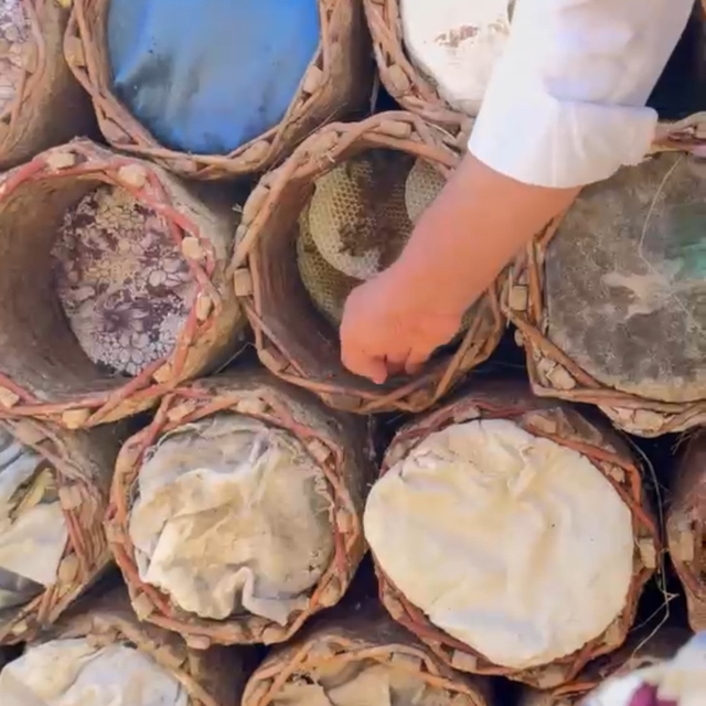 Pervari'de bal üretim alanında denetim
