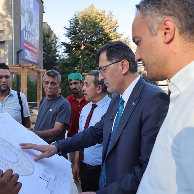 Kütahya Ulu Cami ve çevresinde düzenleme çalışmaları sürüyor