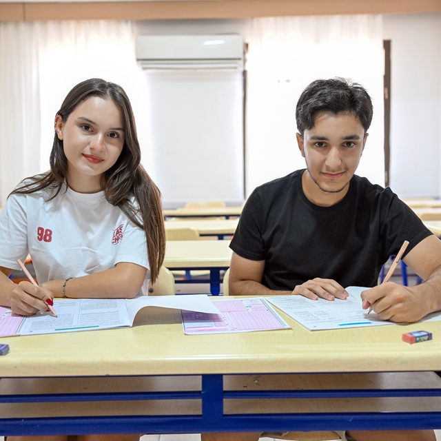 Mersin'de ücretsiz kurs desteğiyle 396 öğrenci üniversiteli oldu