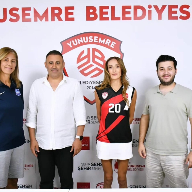 Yunusemre Belediyespor'a işitme engelli milli smaçör
