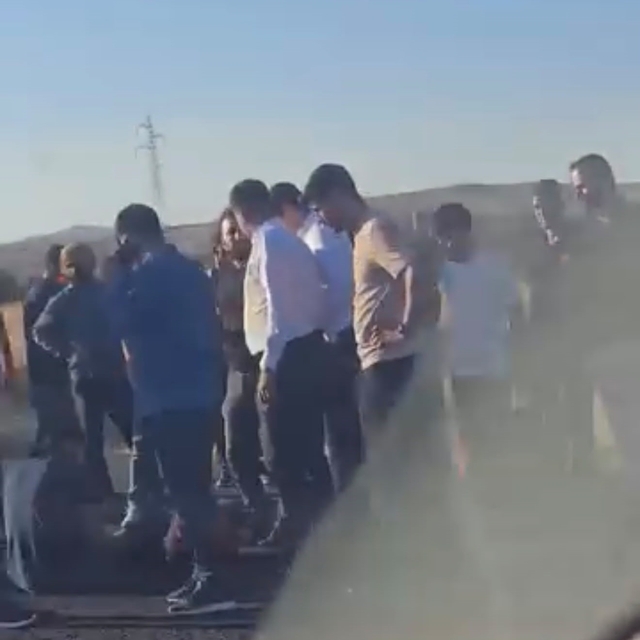 Diyarbakır'da kamyonet ile motosiklet çarpıştı: 1 ölü, 1 yaralı