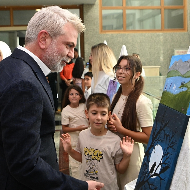 Miniklerin sanat yolculuğu sergiyle taçlandı