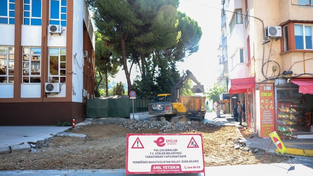 Efeler'de adliye yanında yol yenileme çalışması başladı