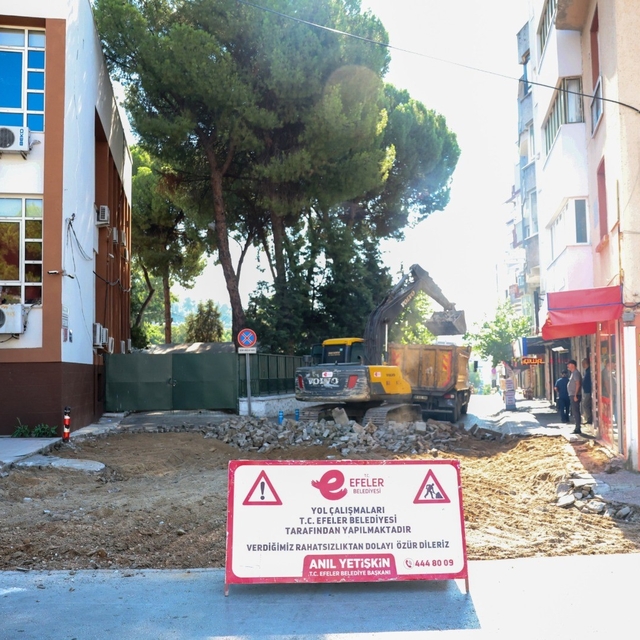 Efeler'de adliye yanında yol yenileme çalışması başladı