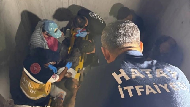 Defne'de asansör boşluğuna düşen işçi yaralandı