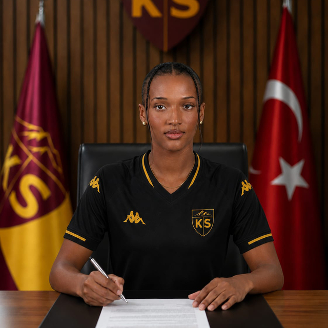 Kayseri Kadın FK Haiti milli takım sporcusu Laurie-Ann Moise'yi transfer et...