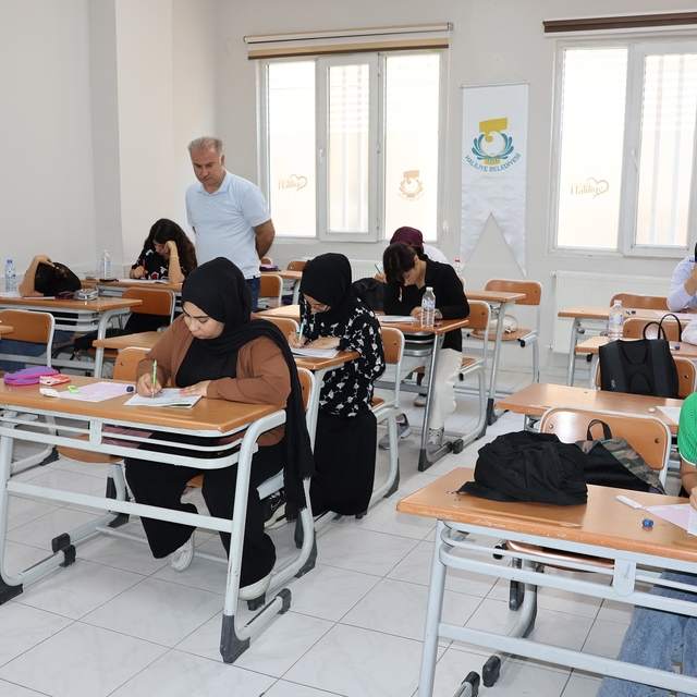 Haliliye Belediyesi gençleri geleceğe hazırladı
95 öğrenci üniversiteli old...