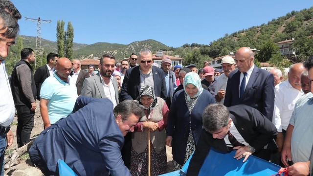 Ümük köyünde bin dekarlık arazi basınçlı sulamayla buluştu